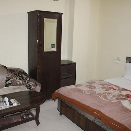 Hotel Diamond Leaf Chandigarh Exterior photo