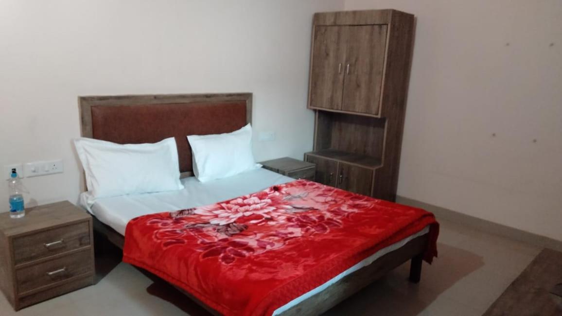 Hotel Diamond Leaf Chandigarh Room photo
